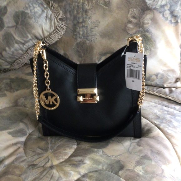 Michael Kors Black Leather purse - Picture 8 of 8